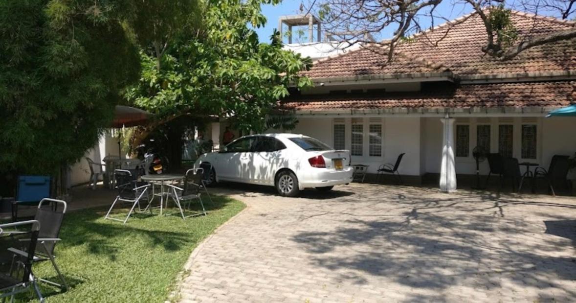 Dions Guest House Negombo Eksteriør bilde