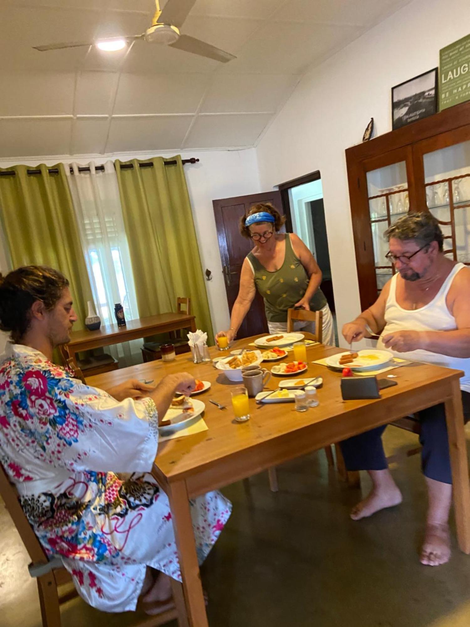 Dions Guest House Negombo Eksteriør bilde